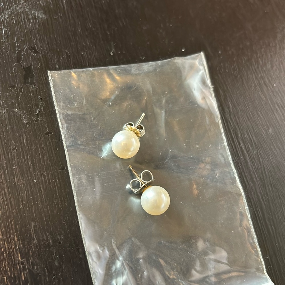 Tiffany & Co pearl earrings